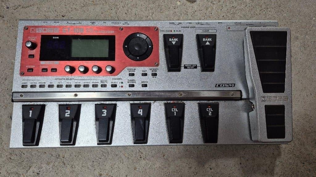Boss GT-10B multi-effectprocessor, Ophalen of Verzenden, Gebruikt, Multi-effect