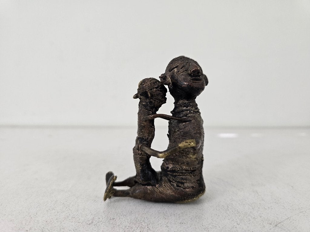 Materniteitsbeeld, brons, Tikar, Kameroen, midden 20e eeuw, Antiek en Kunst, Ophalen