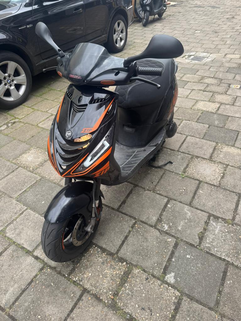 Zip 125cc 4t, Fietsen en Brommers, Scooters | Piaggio, Ophalen