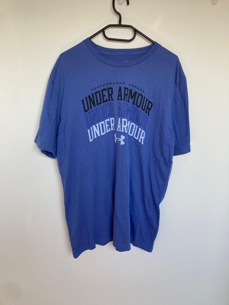 Under Armour heatgear loose shirt maat L blauw print, Kleding | Heren, Ophalen of Verzenden, Zo goed als nieuw, Maat 48/50 (M)