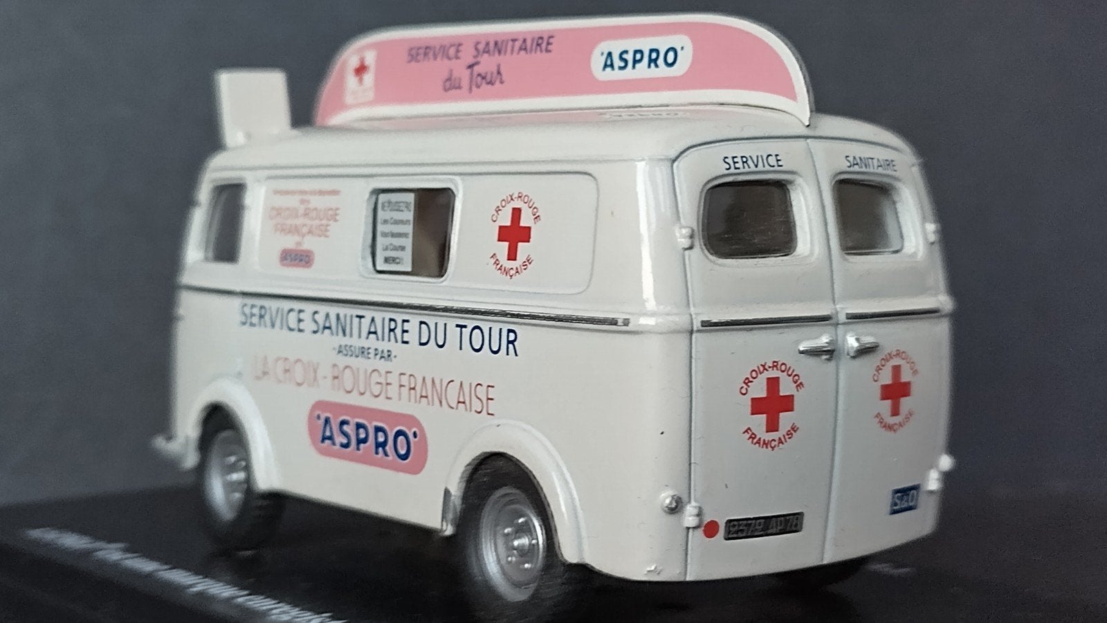 Peugeot D3a Aspro Tour de France 1:43 Altaya Pol, Overige merken, Auto, Verzenden, .