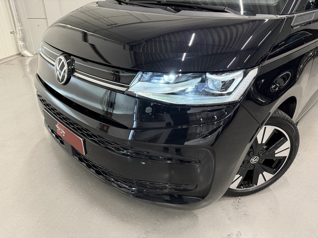 Volkswagen Multivan 1.4 eHybrid Life 7p. PANO/IQ-LIGHT/19"/S, Auto's, Volkswagen, Stof, Gebruikt, Zwart, Met garantie (alle)