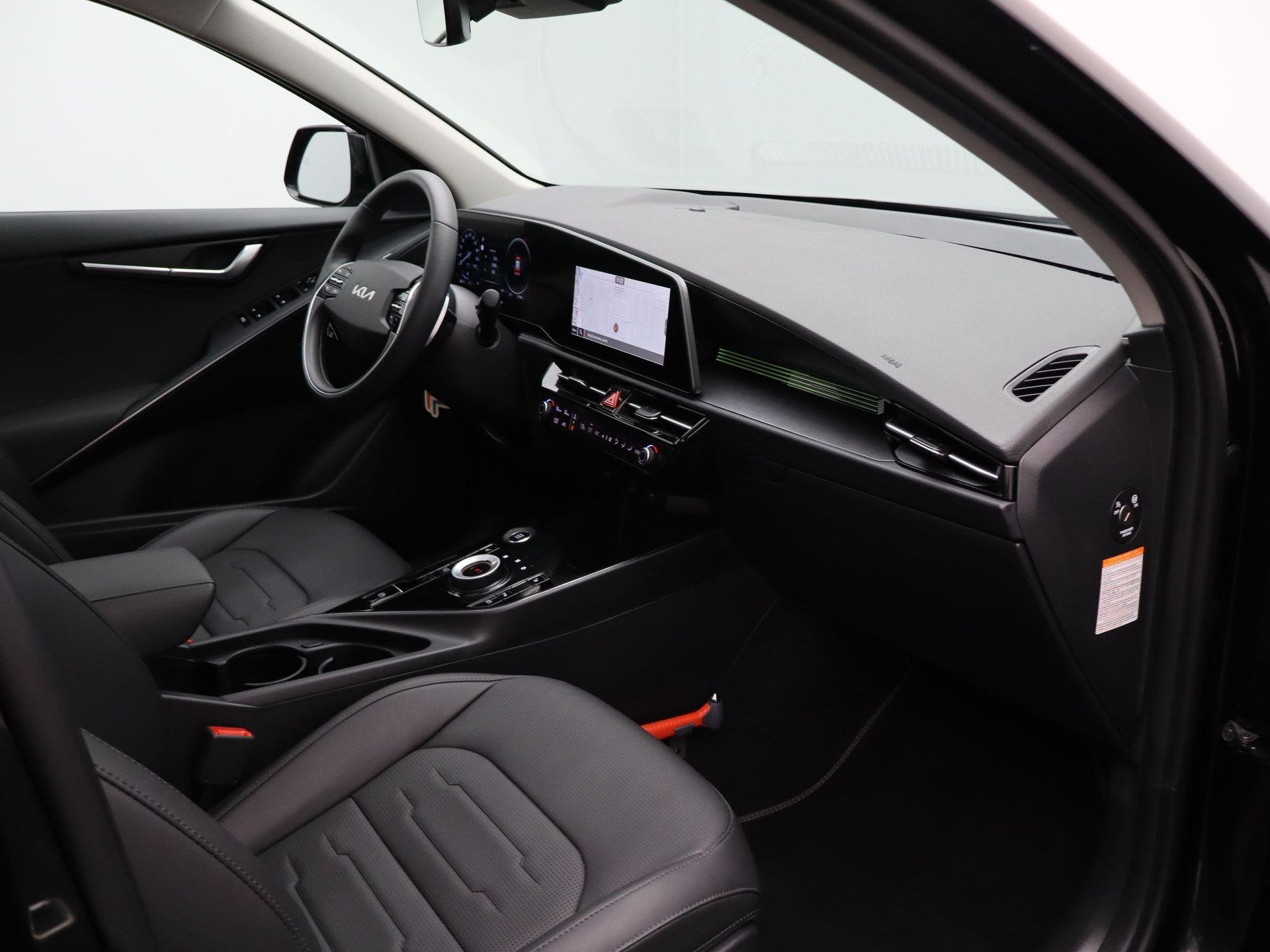 Foto 34 van Kia Niro 1.6 GDi Hybrid DynamicPlusLine Panorama | Stoel Stu