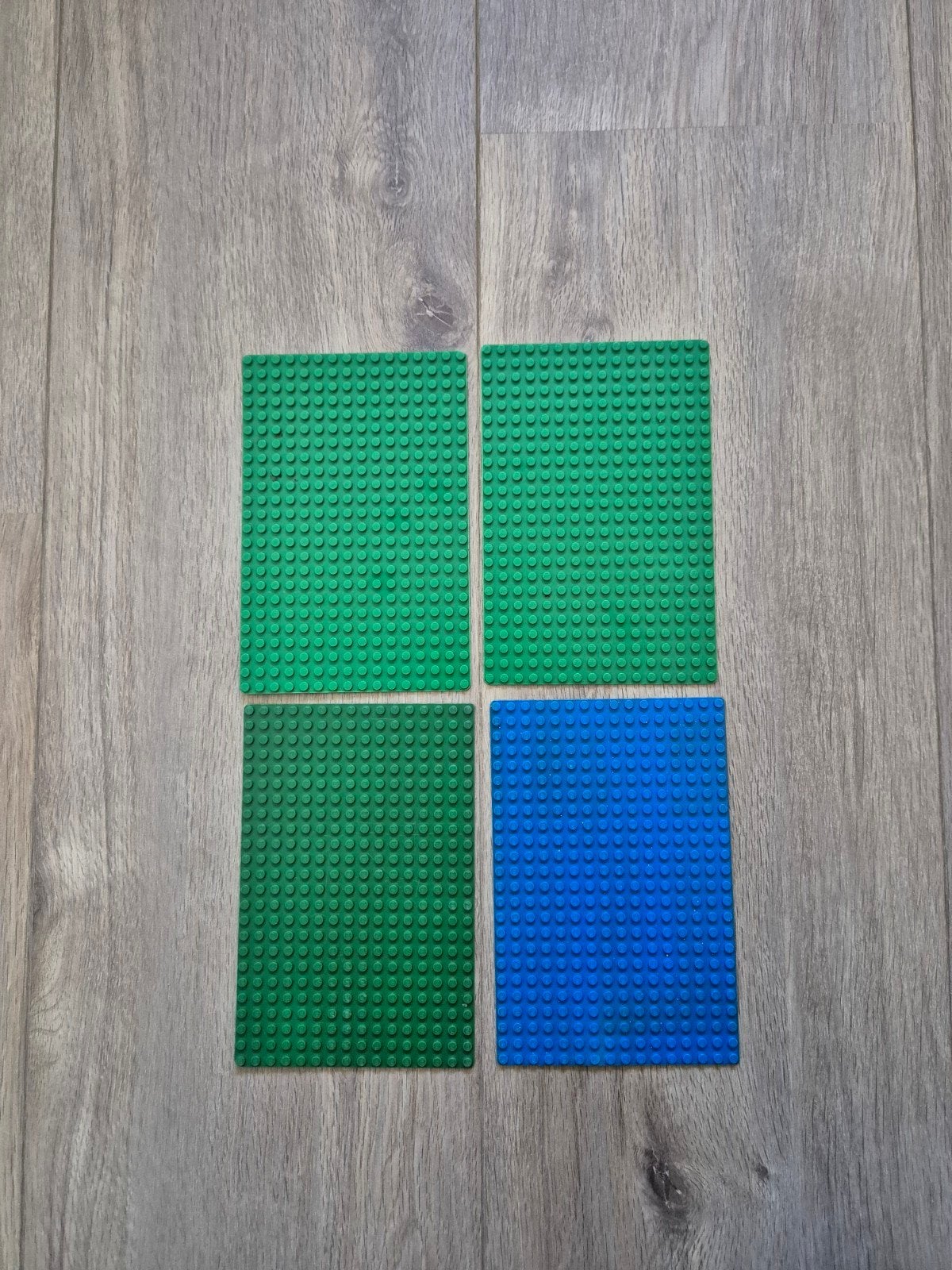 4 lego bouwplaten grondplaten baseplates 16x24, Lego, Ophalen of Verzenden, Compleet, Grondplaat