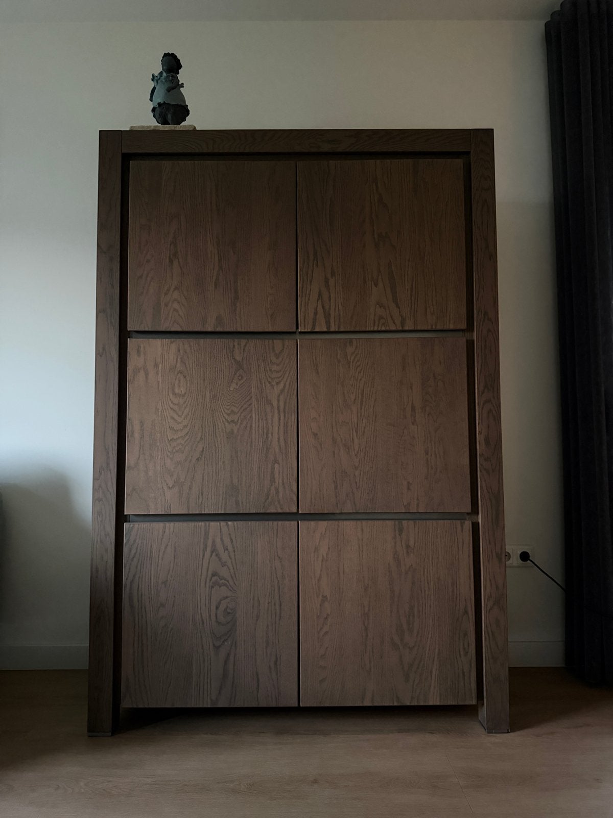 Houten kast Makaz met 6 deuren - Donkerbruin eiken, Ophalen, Gebruikt
