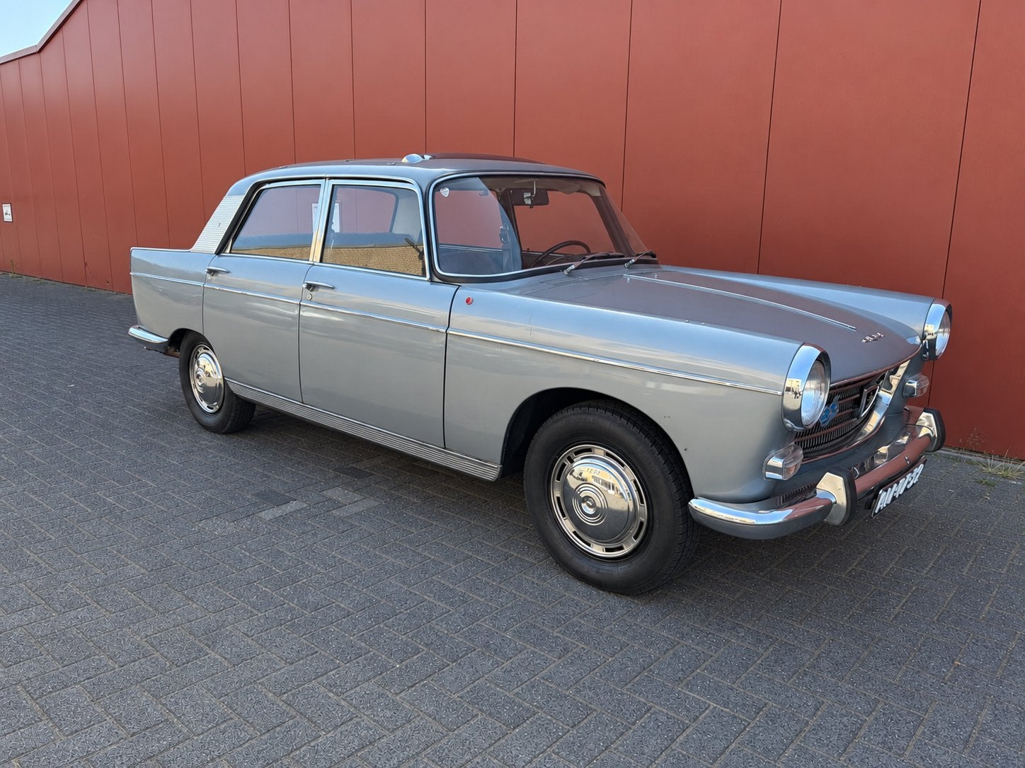 Peugeot 404 SL Automatique uit 1968, foto 3