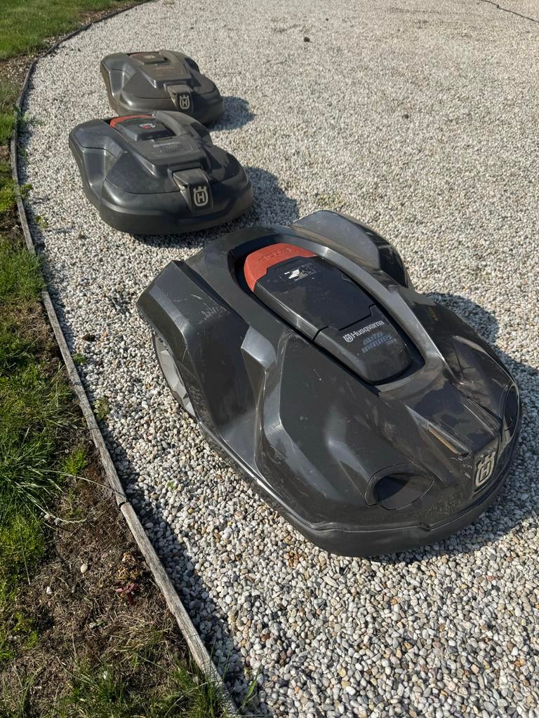 Husqvarna robotmaaiers voor onderdelen: 310, 315, 330x, Tuin en Terras, Robotmaaiers, Ophalen of Verzenden, Gebruikt, Meer dan 25 cm