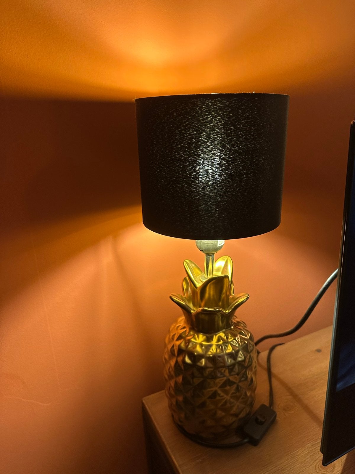 Gouden Ananas Tafellampen met Zwarte Kap, Huis en Inrichting, Ophalen, Overige merken, Goud, Keramiek