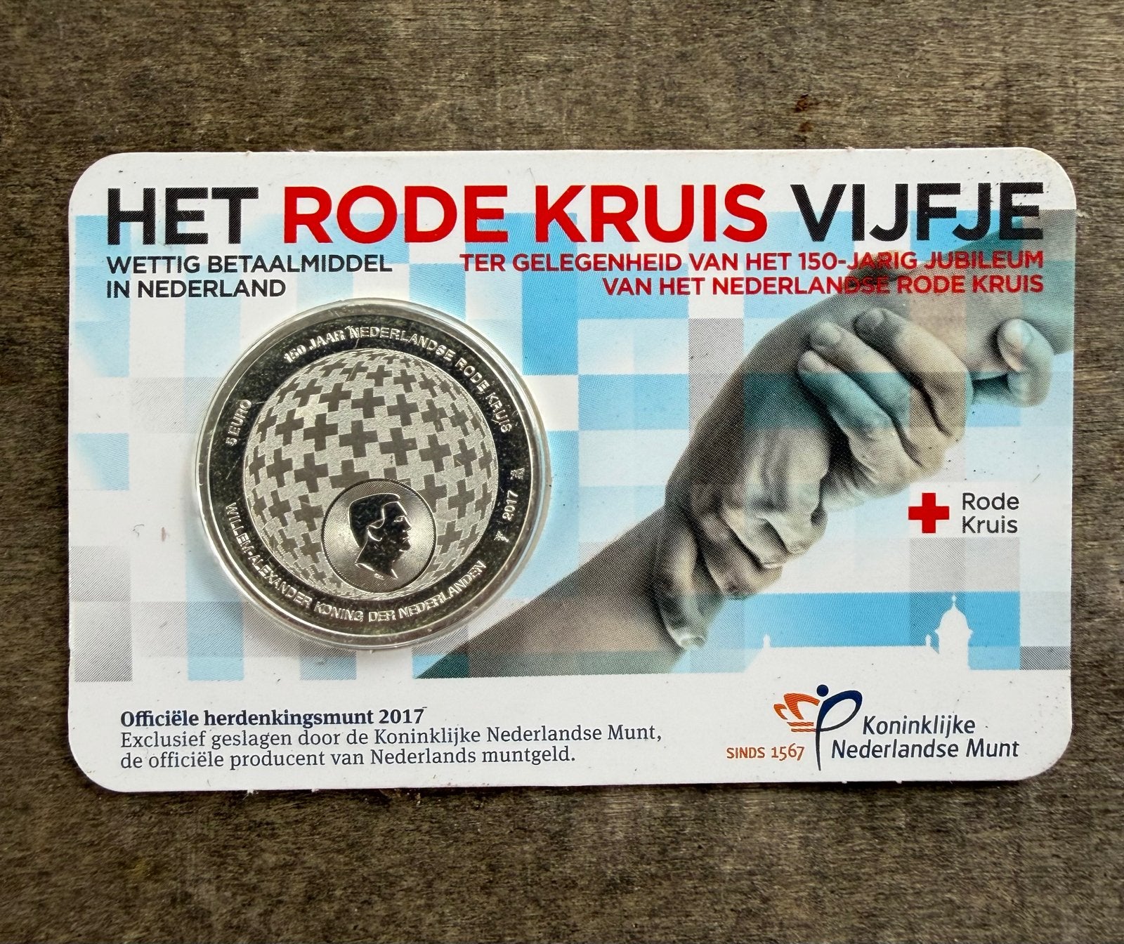 Het Rode Kruis Vijfje 2017 - Zwaar Verzilverde €5 Munt, Koningin Beatrix, Zilver, Euro's, Ophalen of Verzenden