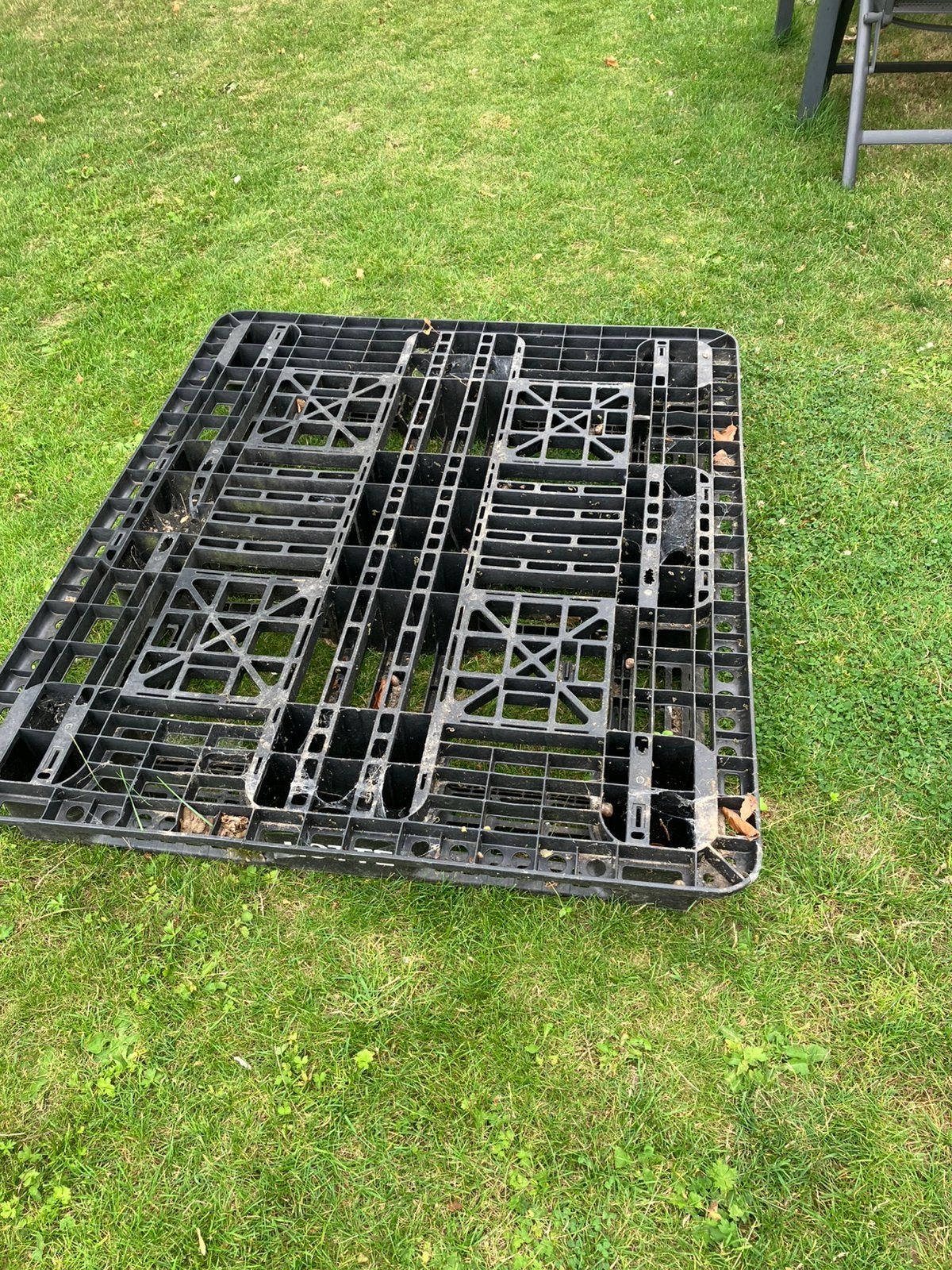 2 x kunststof pallet 130x110x16, 100 liter of meer, Ophalen, Gebruikt, Overige typen