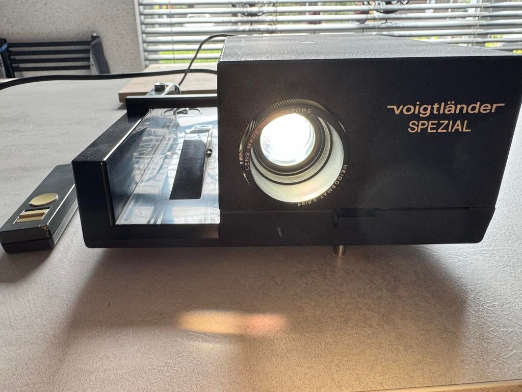 Dia-projector met nieuwe lamp, Ophalen, Gebruikt