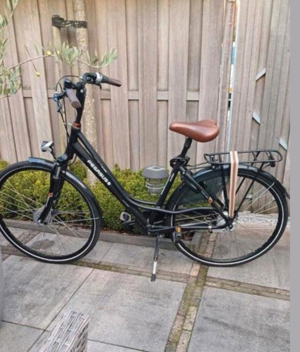 Prachtige damesfiets z.g.a.n.! Pegasus/Gazelle, Fietsen en Brommers, Fietsen | Dames | Damesfietsen, Ophalen, Zo goed als nieuw
