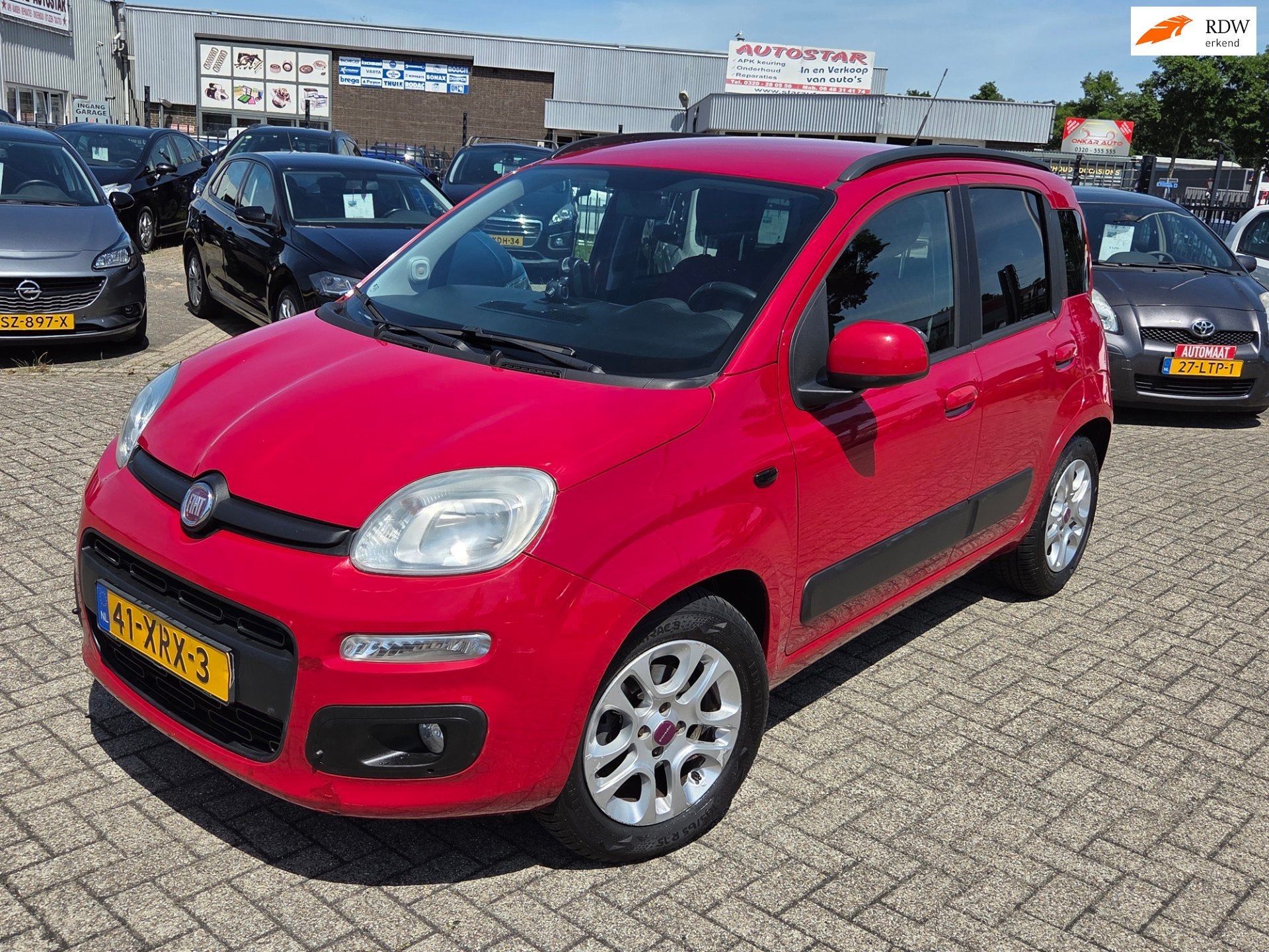 Fiat Panda 0.9 TwinAir Lounge/AUTOMAT/DEALER ONDERHOUD/NAVIG, Auto's, Fiat, Euro 5, 86 pk, Panda, Origineel Nederlands