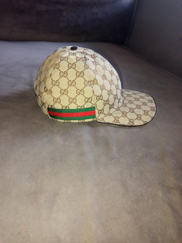 Gucci Pet, Ophalen of Verzenden, Zo goed als nieuw, 60 cm (XL, 7½ inch) of meer, Pet