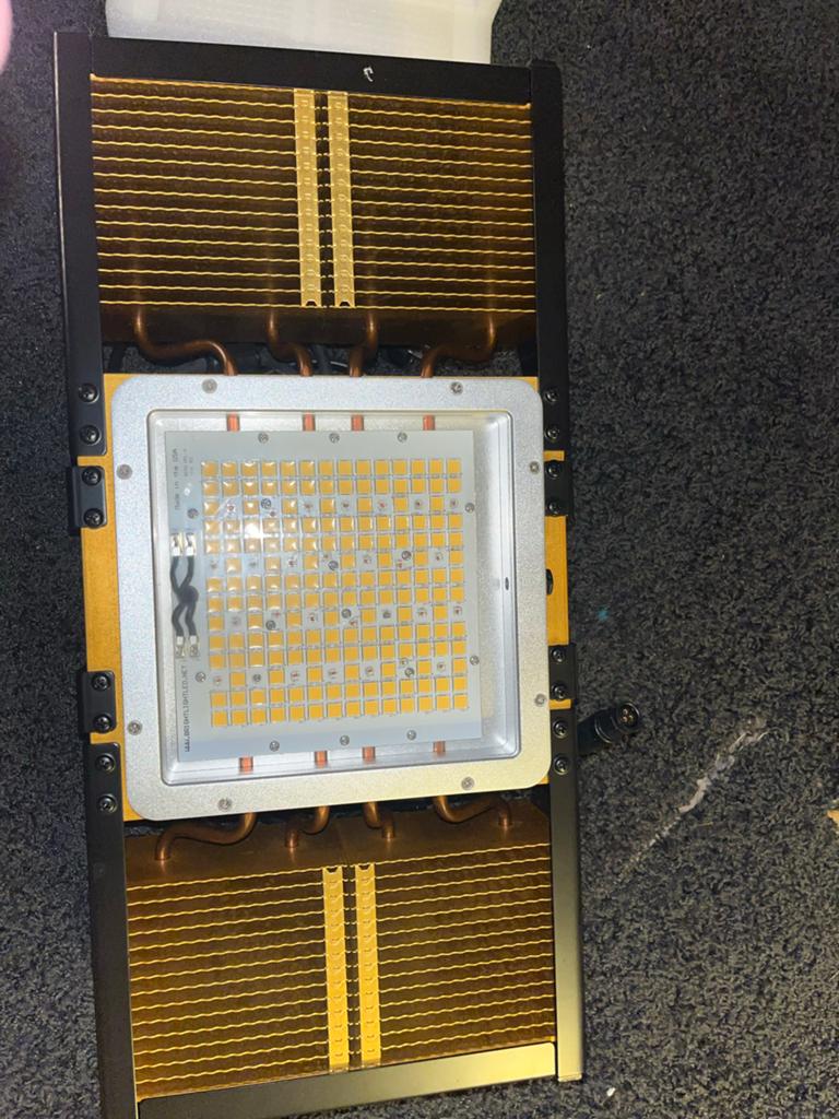 Spectrum King SK600 LED Kweeklamp - Krachtig en Efficiënt, Ophalen of Verzenden, Zo goed als nieuw