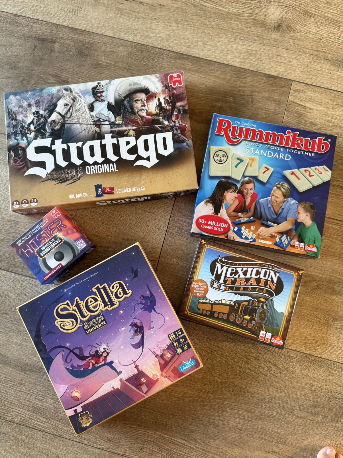 Diverse bordspellen - Stratego, Stella, Rummicub etc, Vijf spelers of meer, Ophalen of Verzenden, Zo goed als nieuw