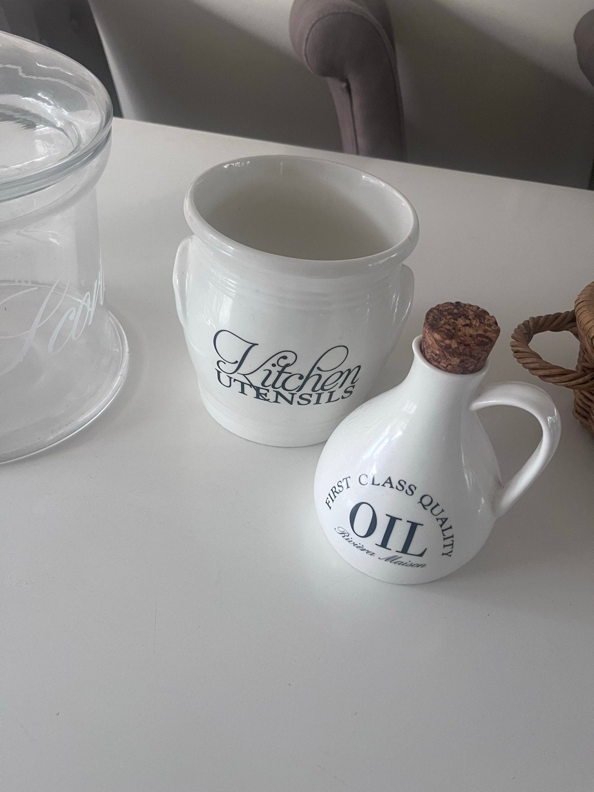Rivièra Maison Keukenaccessoires: Oliekan & Bestekpot, Ophalen, Overige typen, Zo goed als nieuw, Steen/keramiek