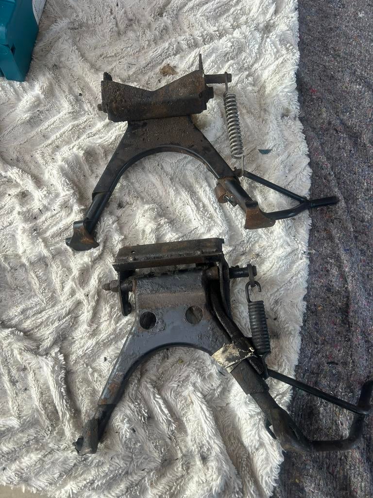2x midden standaard peuget verticaal, Fietsen en Brommers, Ophalen of Verzenden, Gebruikt, Overige typen, Peugeot