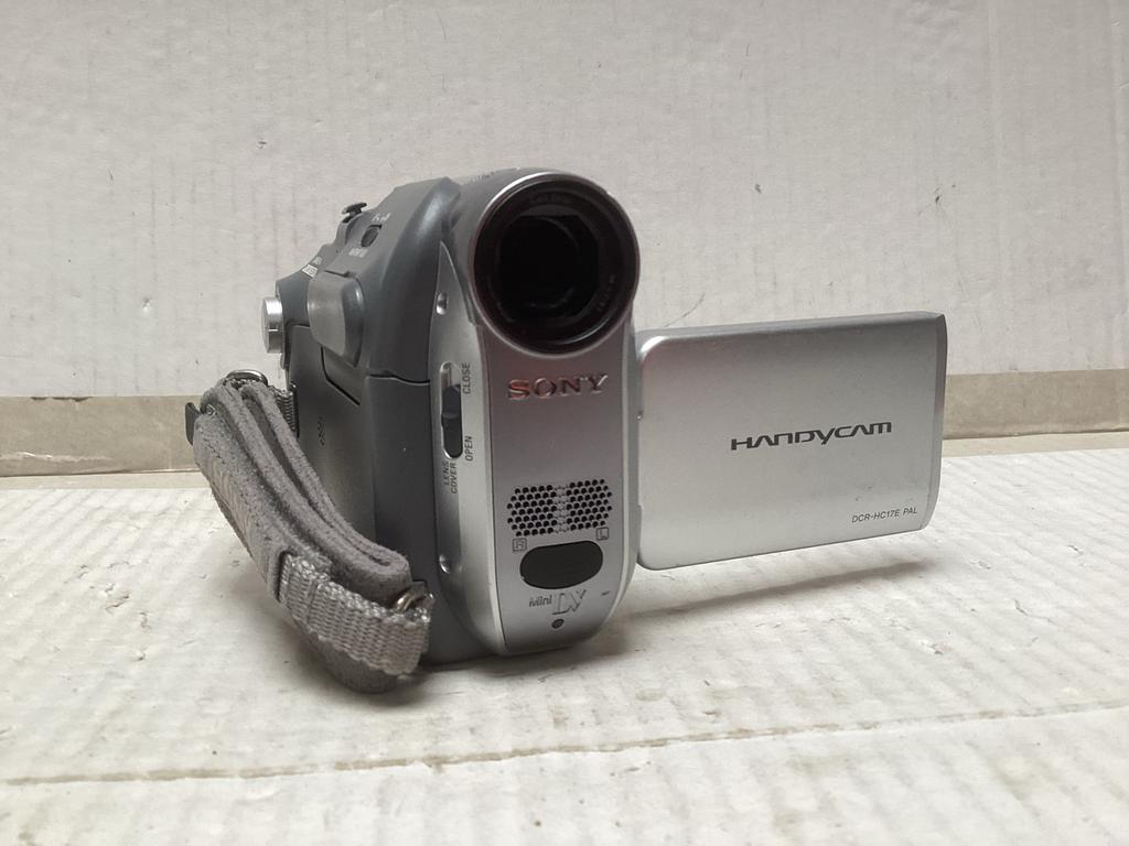 Sony Handycam DCR-HC17E met Carl Zeiss lens, Ophalen, Mini dv, Gebruikt, Sony