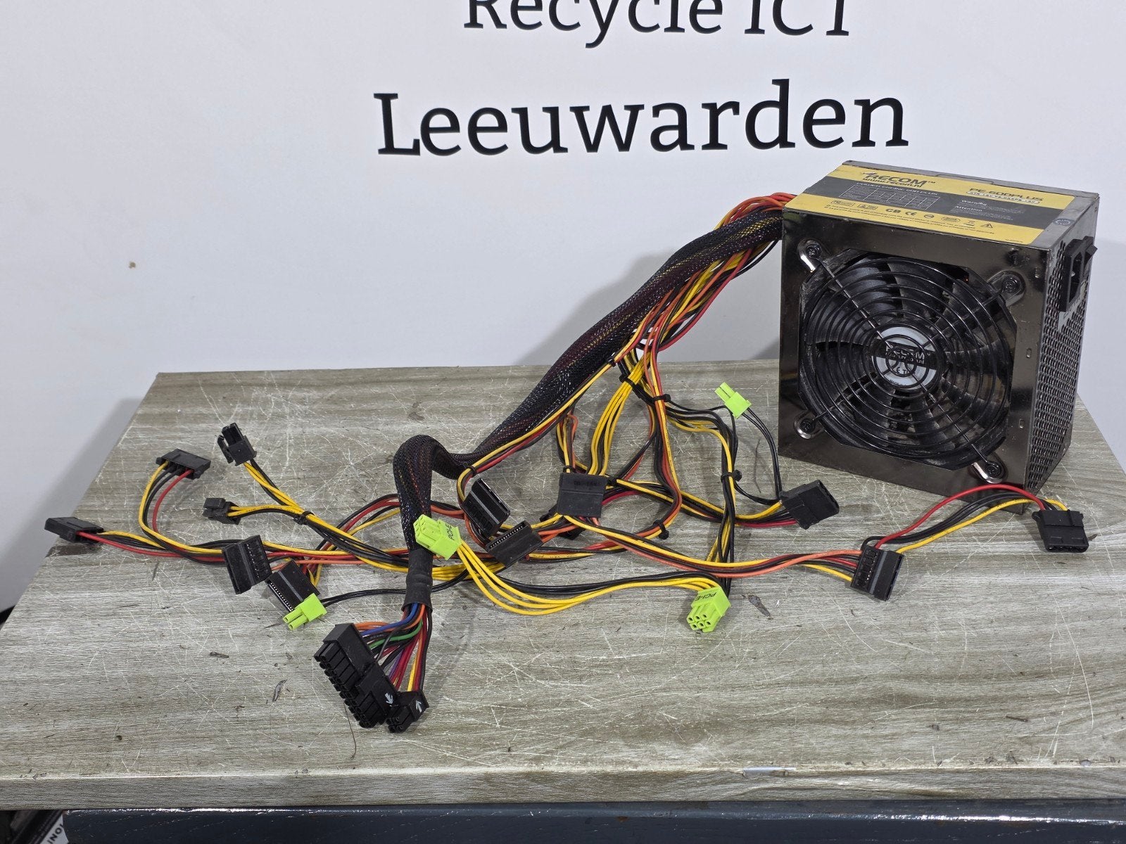 recom 600w max voeding psu power supply pe-600plus, Gebruikt, ., Ophalen of Verzenden, .