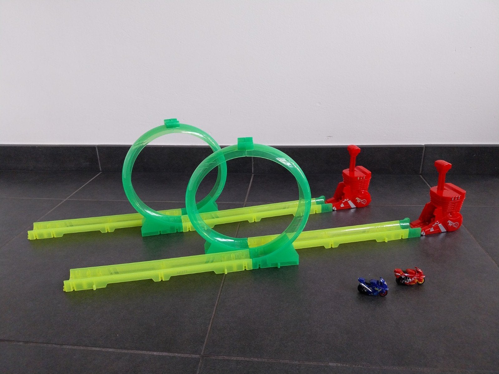 RevRacerz racebaan Launch n loop, Ophalen of Verzenden, Gebruikt, Elektrisch, Overige merken
