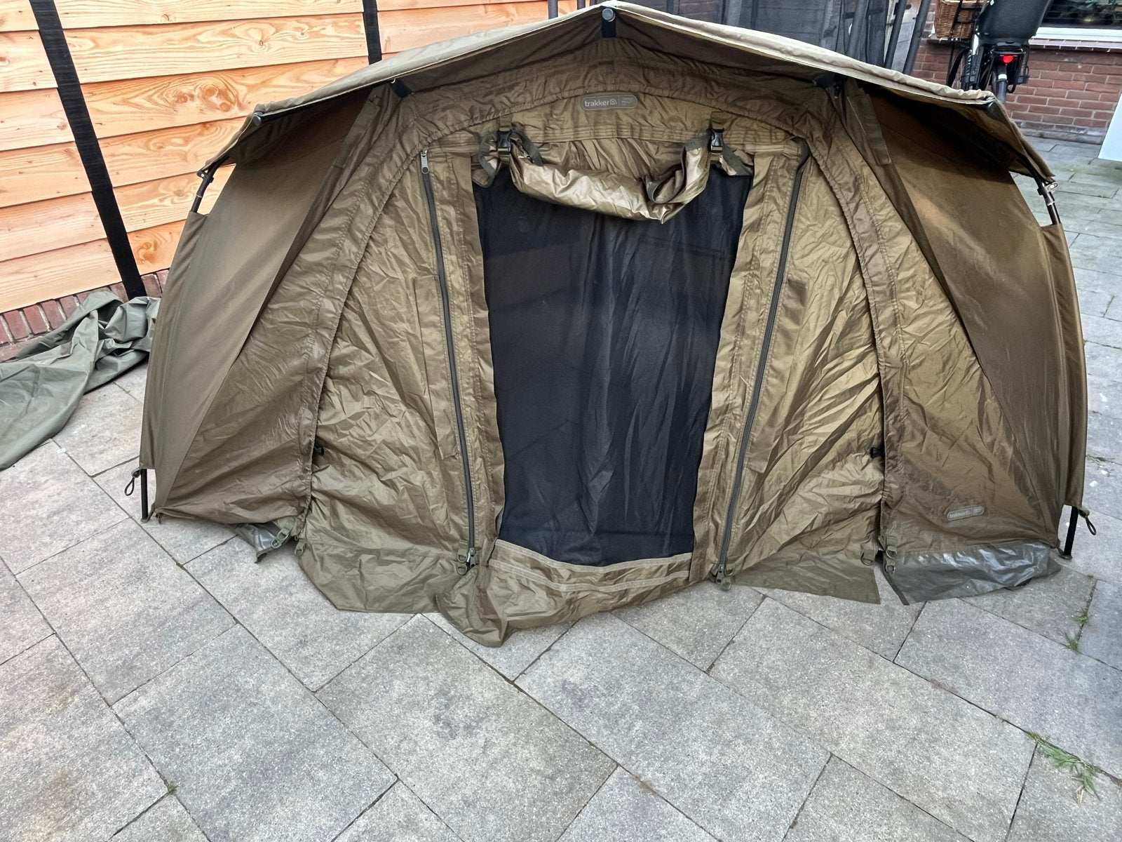 Trakker  Brolly 100 met skull  cap, Watersport en Boten, Ophalen of Verzenden, Gebruikt, Overige typen