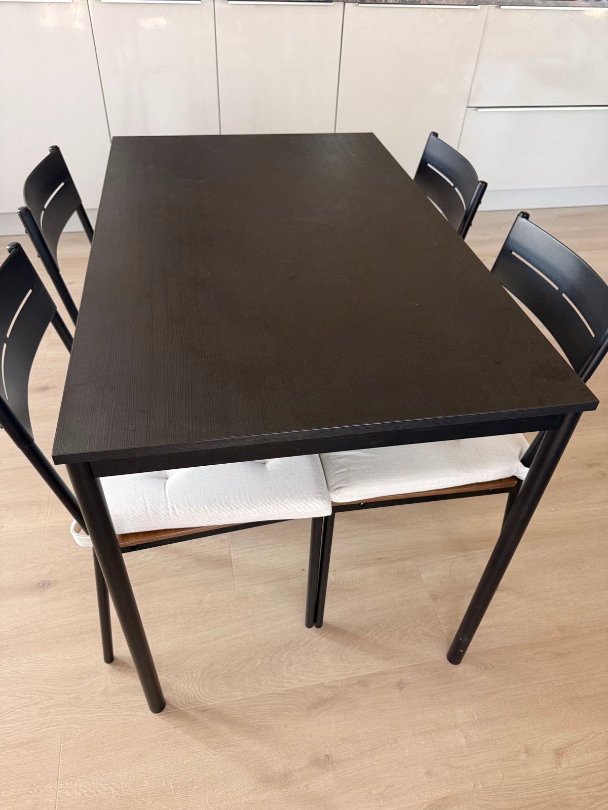 IKEA eettafel met 4 stoelen, Huis en Inrichting, Ophalen, Gebruikt, 100 tot 150 cm, 50 tot 100 cm