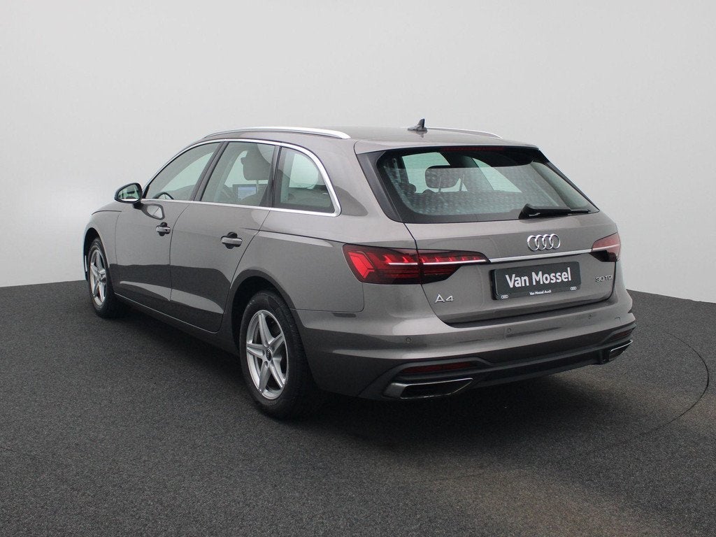 Audi A4 Avant 2.0 30 TDi 100kW S tronic Attraction B.E, 12 maanden, Zwart, 4 cilinders, A4