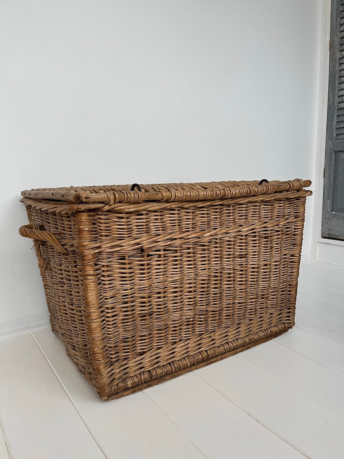 Grote rieten bakkersmand, Huis en Inrichting, Ophalen, Gebruikt, Mand, Riet