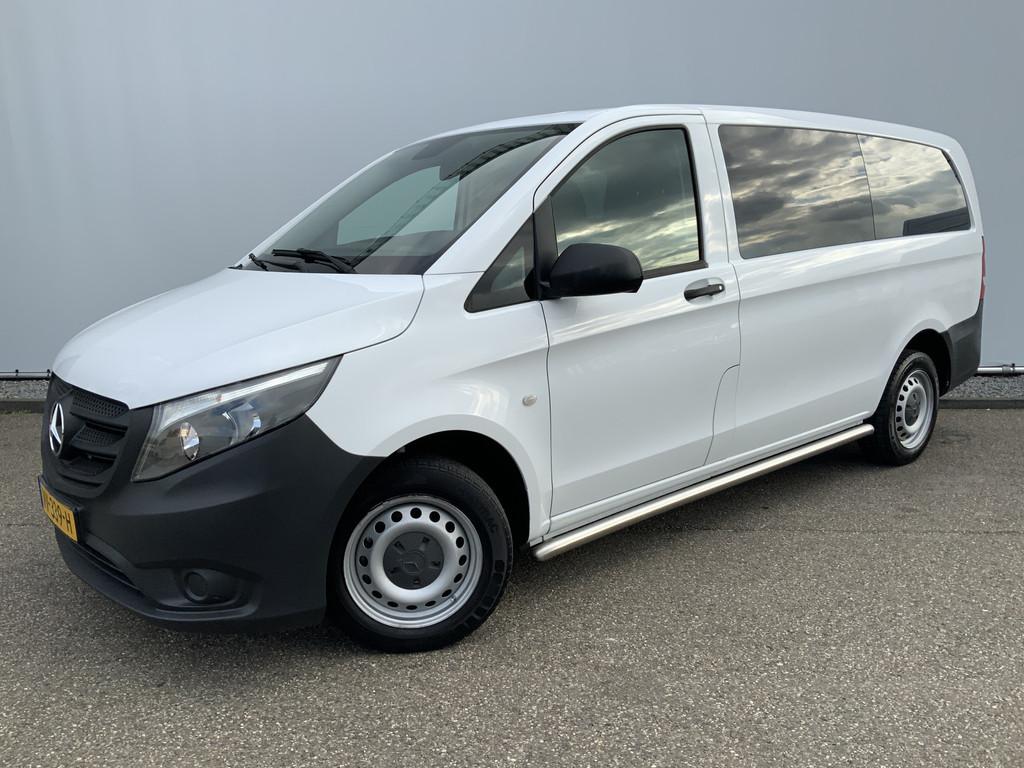 Mercedes-Benz Vito 111 CDI Functional Airco 3 Zits Side Bar, Auto's, Voorwielaandrijving, Euro 5, Stof, Gebruikt