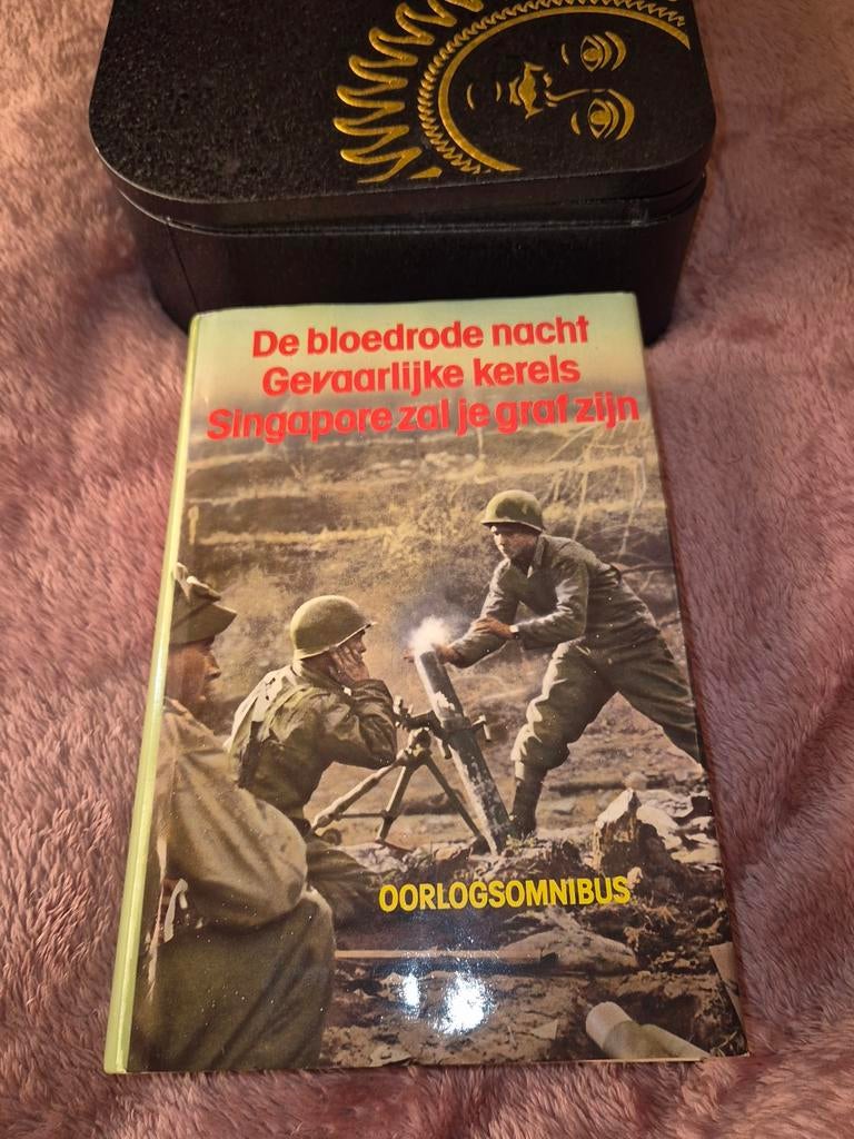 Oorlogsomnibus: De bloedrode nacht, Gevaarlijke kerels, Ophalen of Verzenden, Algemeen, 1945 tot heden, Onbekend