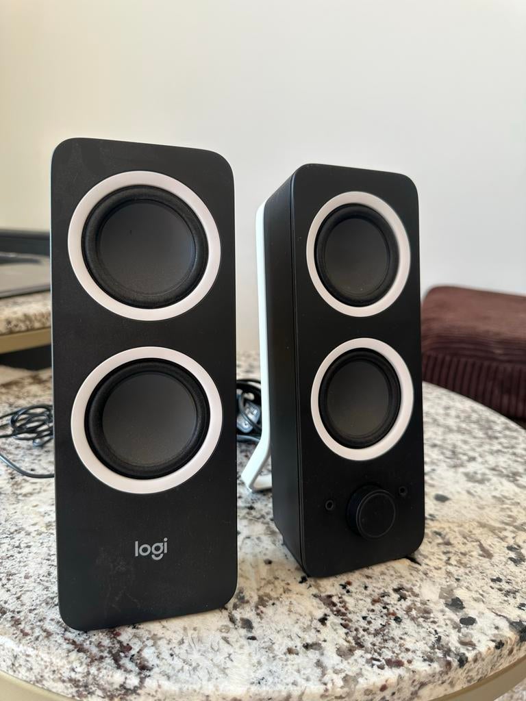 Logi Z150 Compacte Stereo Speakers - Zwart, Computers en Software, Pc speakers, Ophalen, Zo goed als nieuw