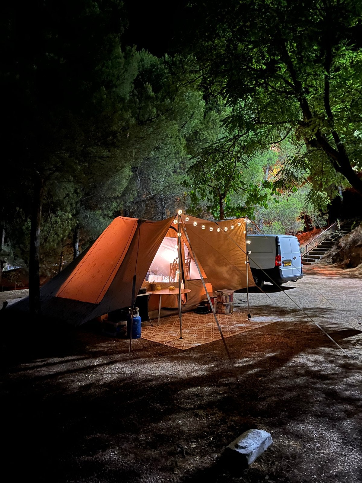 Mooie tent met kleine brandschade aan de onderkant, Ophalen, Gebruikt, Tot en met 4