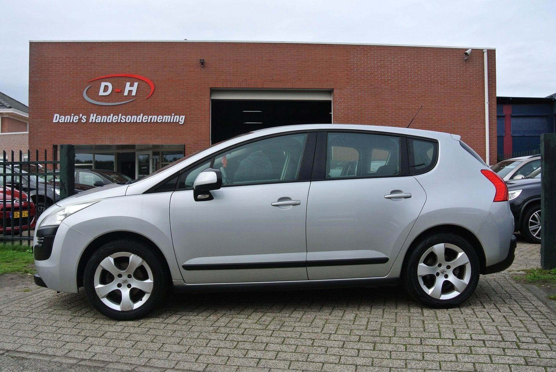 Peugeot 3008 1.6 VTi Access airco inruil mogelijk apk 21-05-, Voorwielaandrijving, Gebruikt, 4 cilinders, 14 km/l
