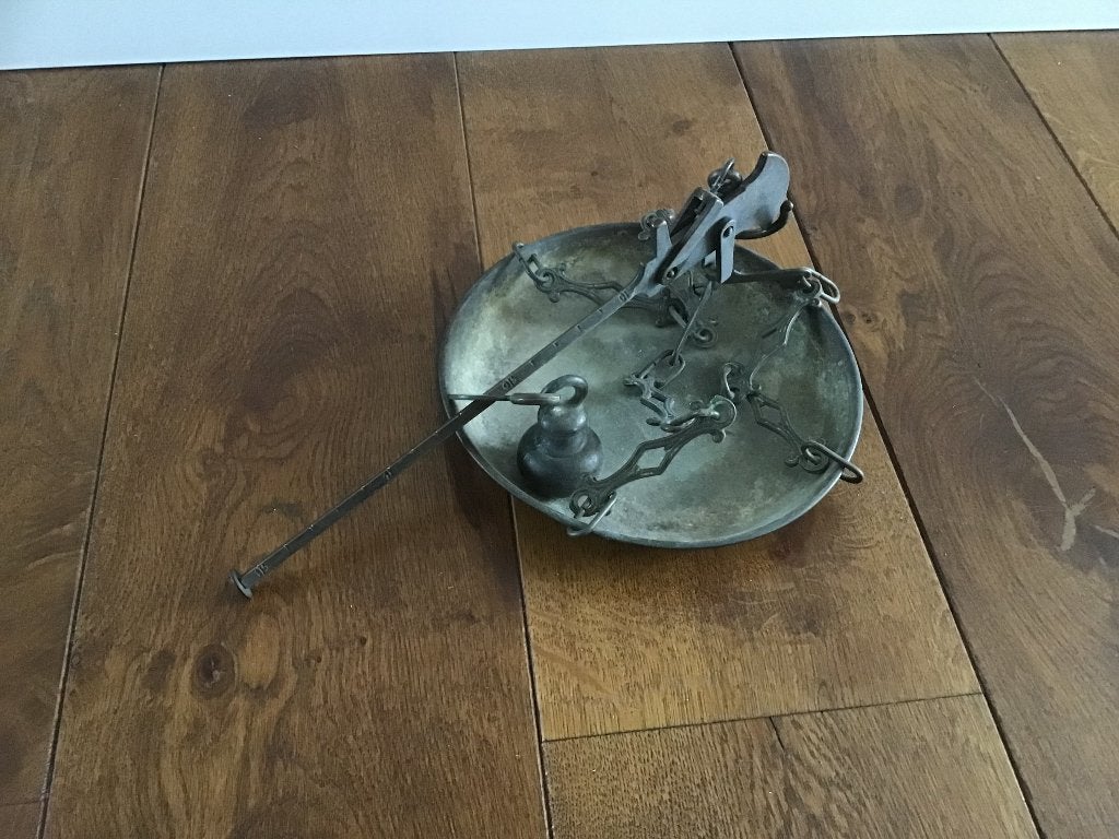 Weegschaal, Ophalen