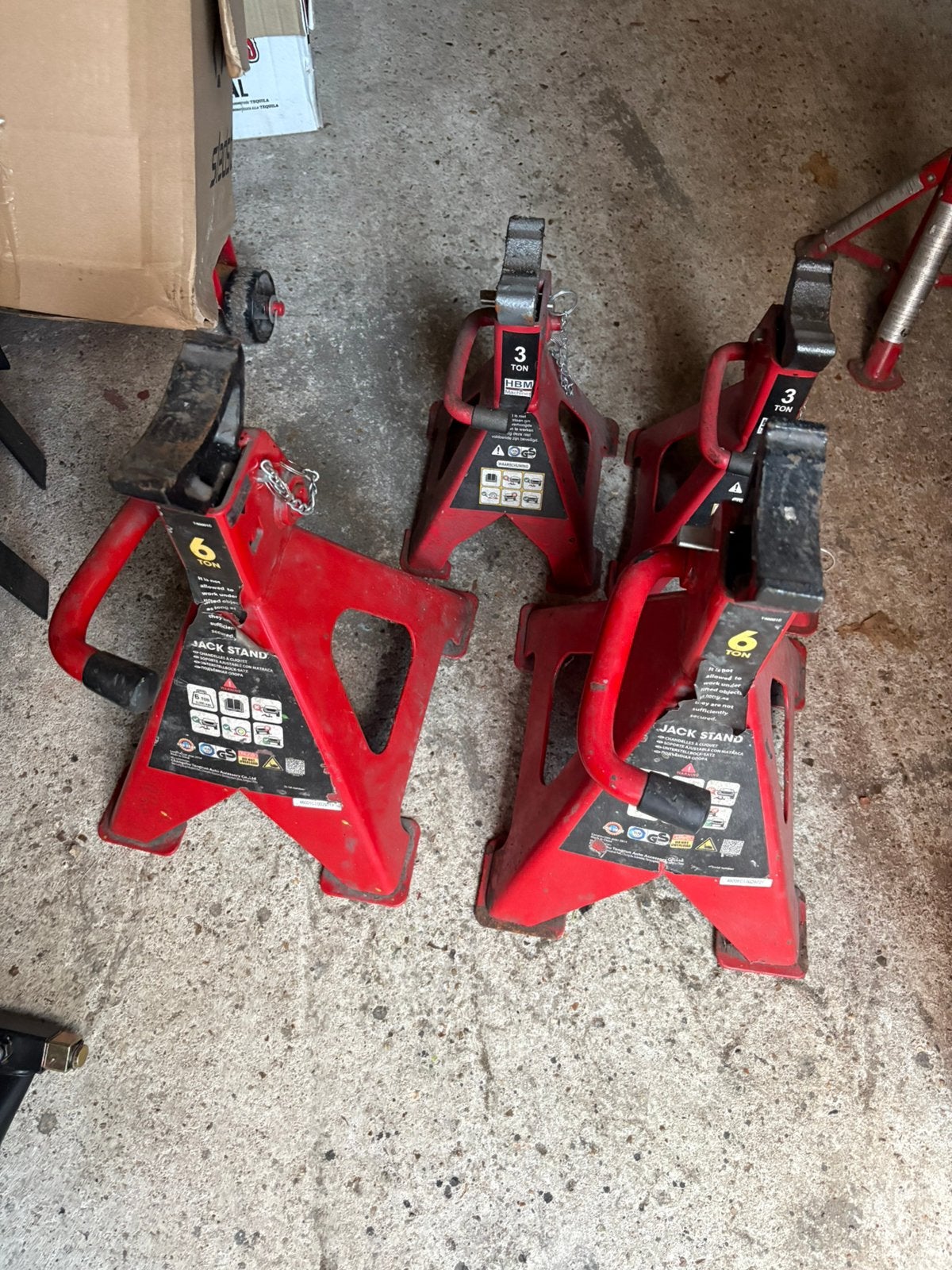 Hbm assteunen 3ton 6ton, Ophalen, Zo goed als nieuw, Hydraulisch, Garagekrik