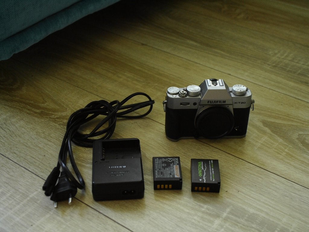 Fujifilm X-T20 Body – Slechts ~5.300 clicks, Audio, Tv en Foto, Fotocamera's Digitaal, Accu, Ophalen of Verzenden, Zo goed als nieuw