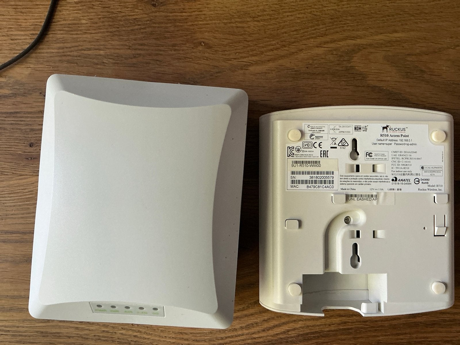 4x Ruckus R510 en T300 Access Points, Computers en Software, Ophalen of Verzenden, Gebruikt