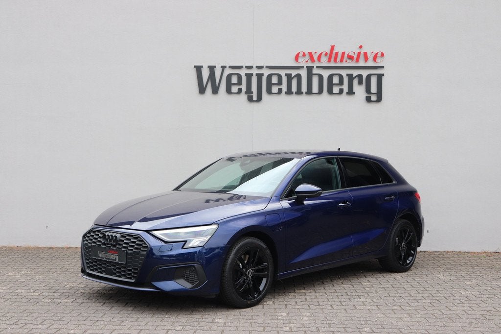 Audi A3 Sportback 40 TFSI e S-line eHybrid Leder Camera Carp, Auto's, Audi, 12 maanden, Gebruikt, Zwart, 4 cilinders