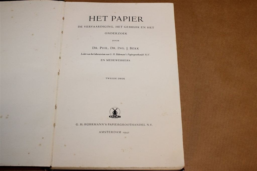 Het Papier — Vervaardiging en Gebruik [1942], Ophalen of Verzenden, Gelezen
