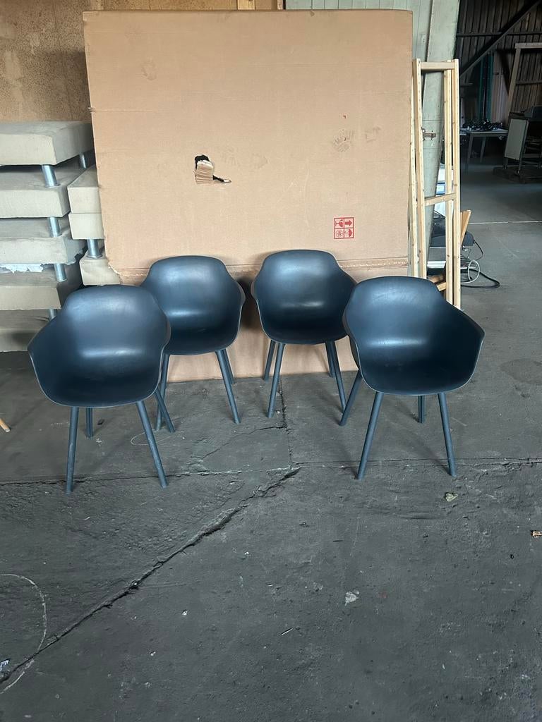 Set van 4 donkergrijze stoelen, Huis en Inrichting, Stoelen, Ophalen, Kunststof, Gebruikt, Vier