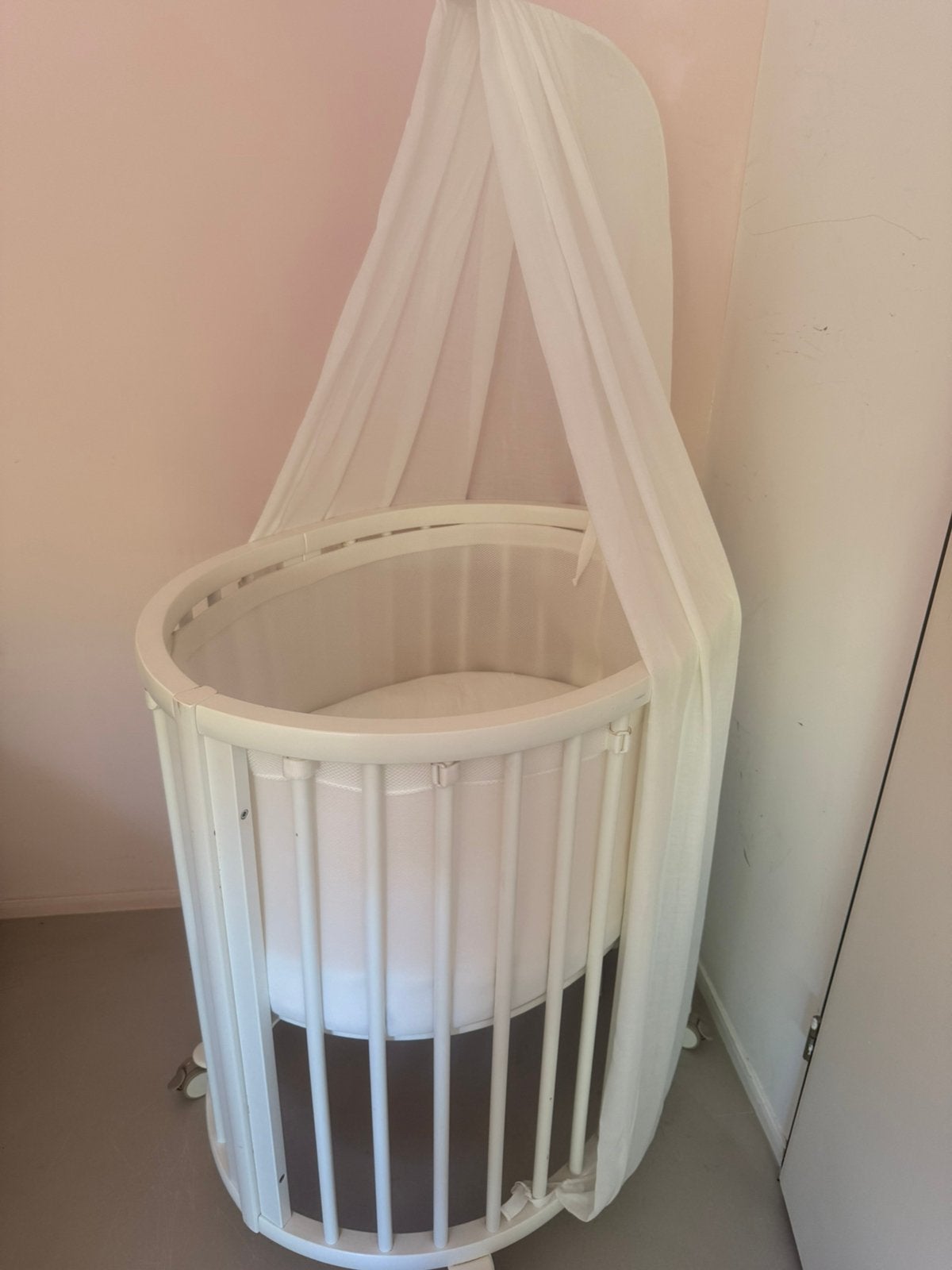 Stokke Sleepi wit – complete set – zo goed als nieuw, Ophalen, Zo goed als nieuw, Ledikant
