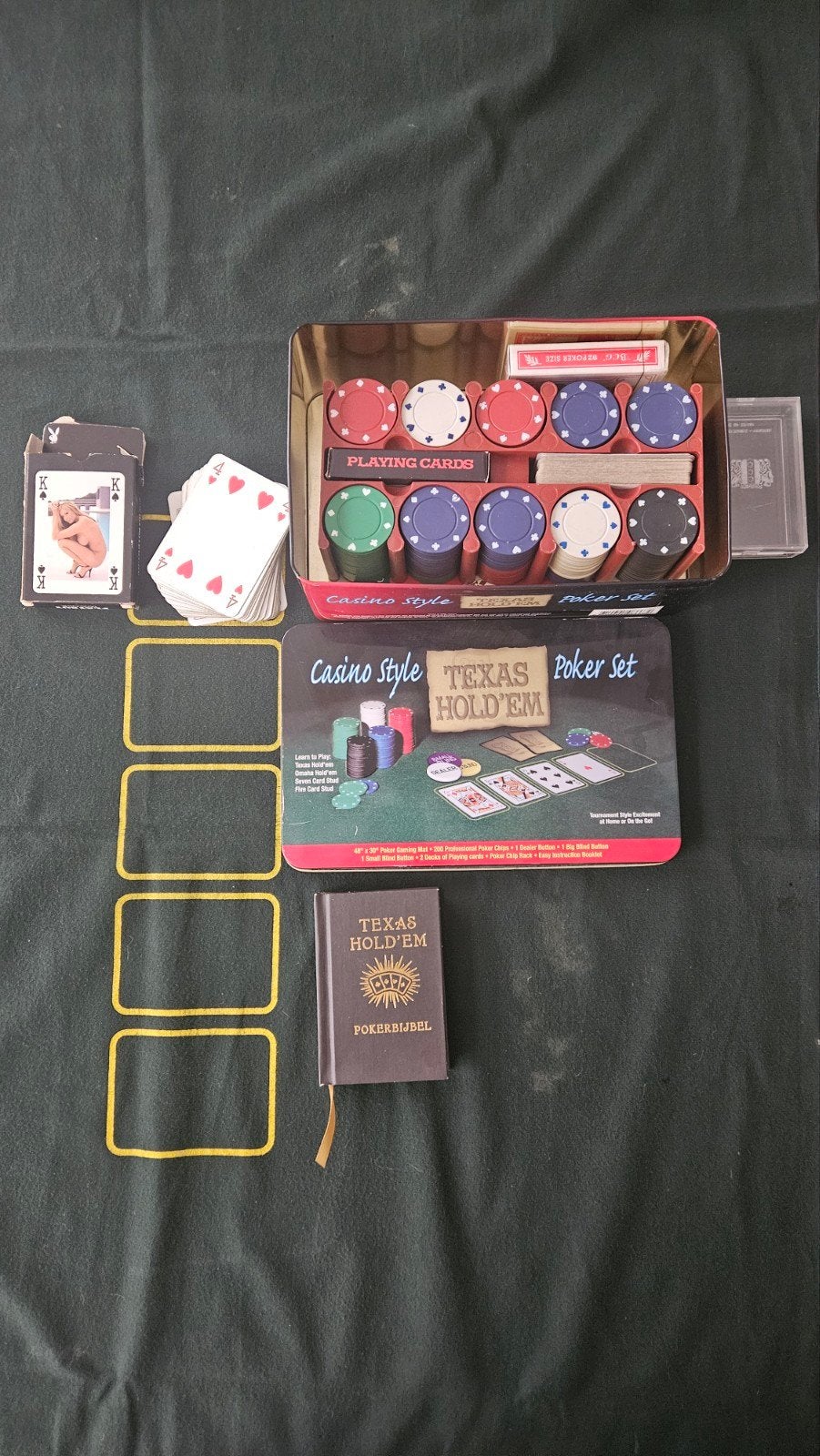 Texas Hold'em Poker Set met Pokebijbel en Playboy kaarten, Hobby en Vrije tijd, Drie of vier spelers, Ophalen of Verzenden, Gebruikt