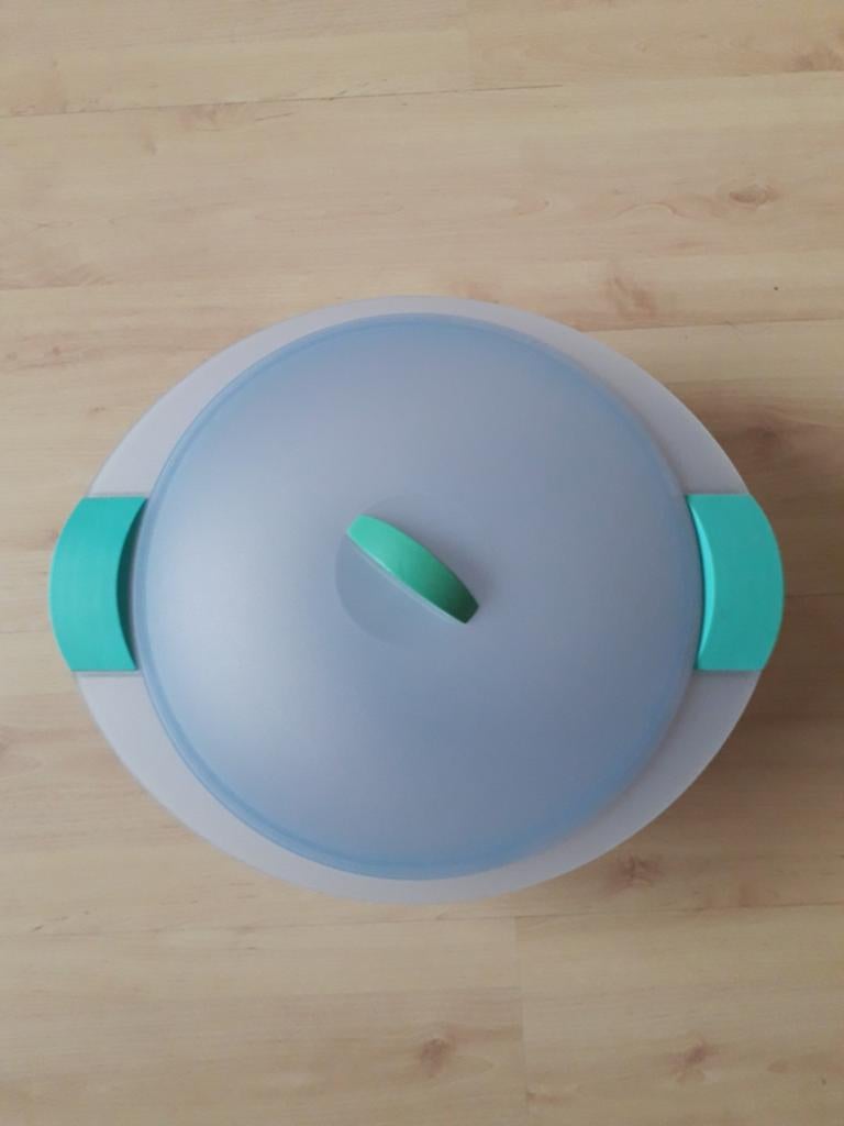 Tupperware taartdoos/serveerschaal met deksel, Ophalen of Verzenden, Zo goed als nieuw, Groen, Schaal