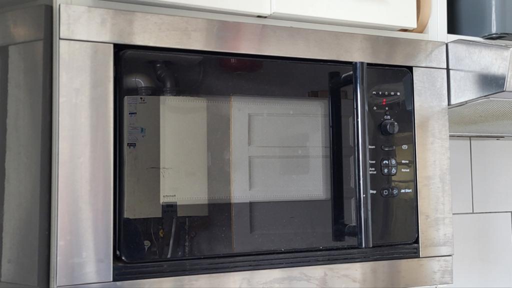 Gratis magnetron RVS - inbouw, Witgoed en Apparatuur, Magnetrons, Combimagnetron, Ophalen of Verzenden, Zo goed als nieuw, Inbouw