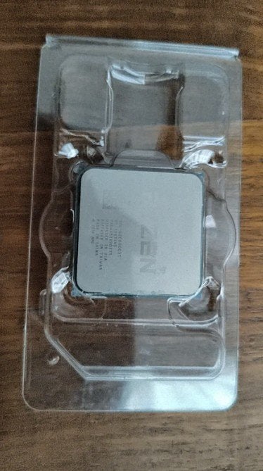 AMD Ryzen 5 3600 6-Core Processor - Zo goed als nieuw, Computers en Software, 6-core, Ophalen of Verzenden, AMD Ryzen 5 3600, 3 tot 4 Ghz