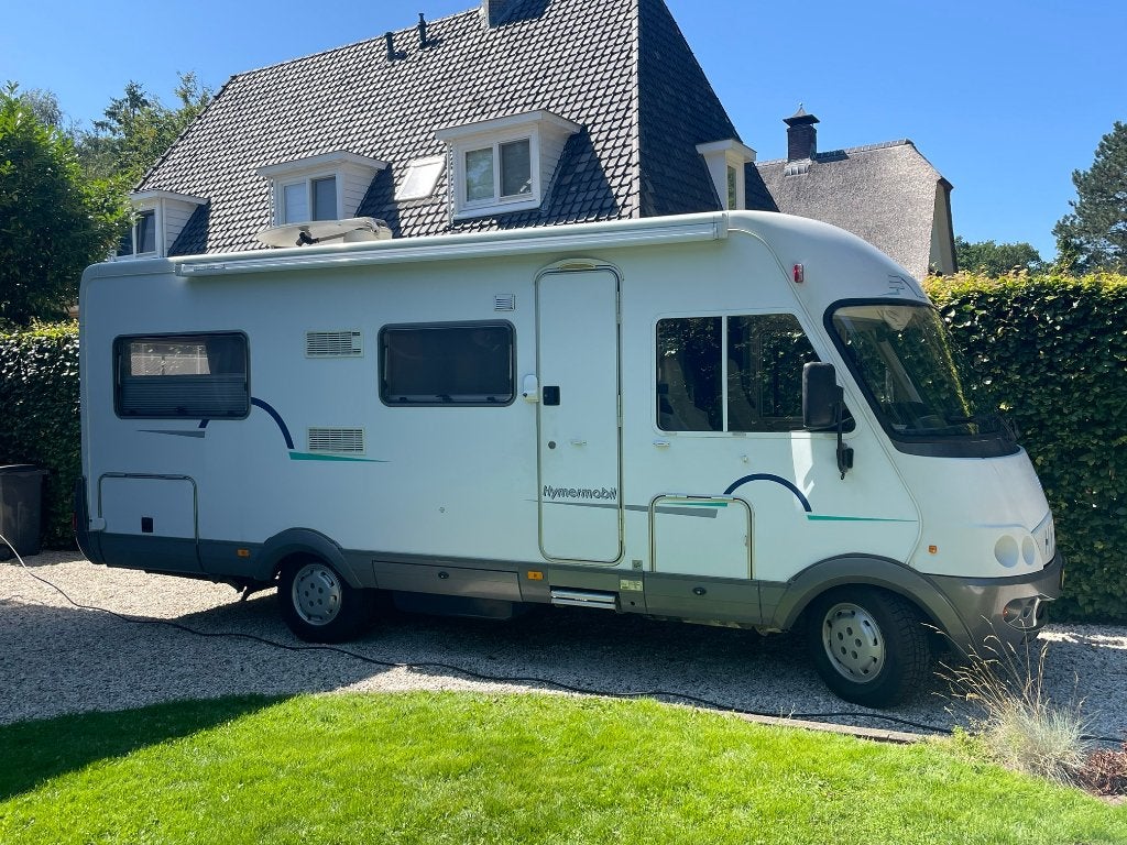 Goed onderhouden Hymer B654 bj 2000, Caravans en Kamperen, Campers, Integraal, Chemisch toilet, Ringverwarming, Fiat