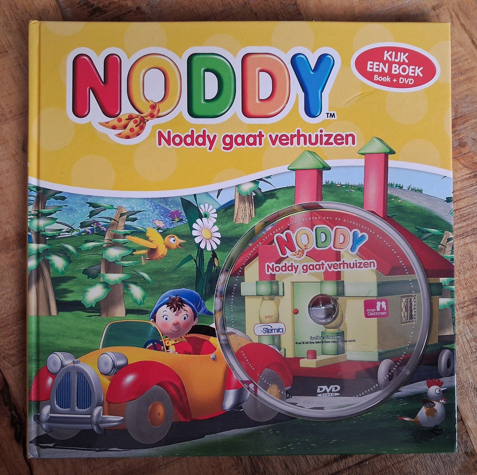 Noddy gaat verhuizen  . Boek + DVD, Ophalen of Verzenden, Fictie algemeen