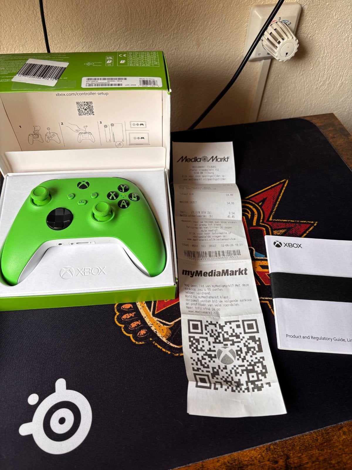 Foto 3 van Originele Xbox Wireless Controller Groen - Z.G.A.N.