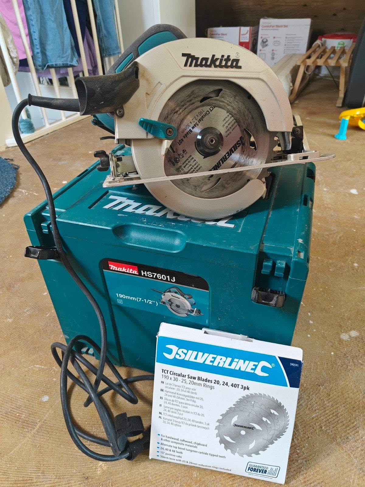 Makita Cirkelzaag HS7601J - zo goed als nieuw, Ophalen, Cirkelzaag, 70 mm of meer, Zo goed als nieuw